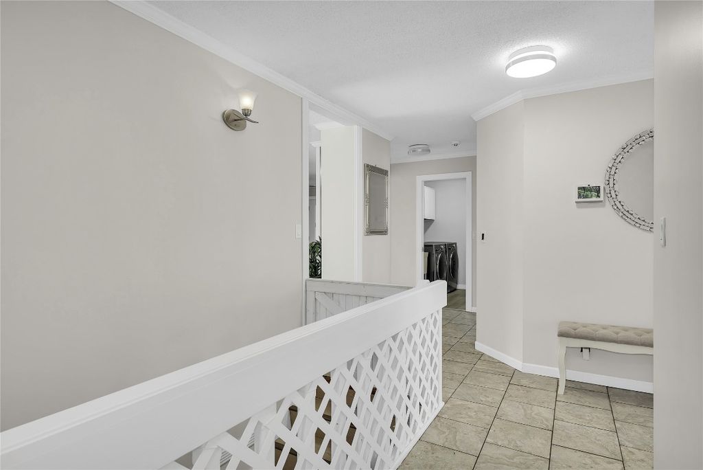 listing image 16510989829853100957