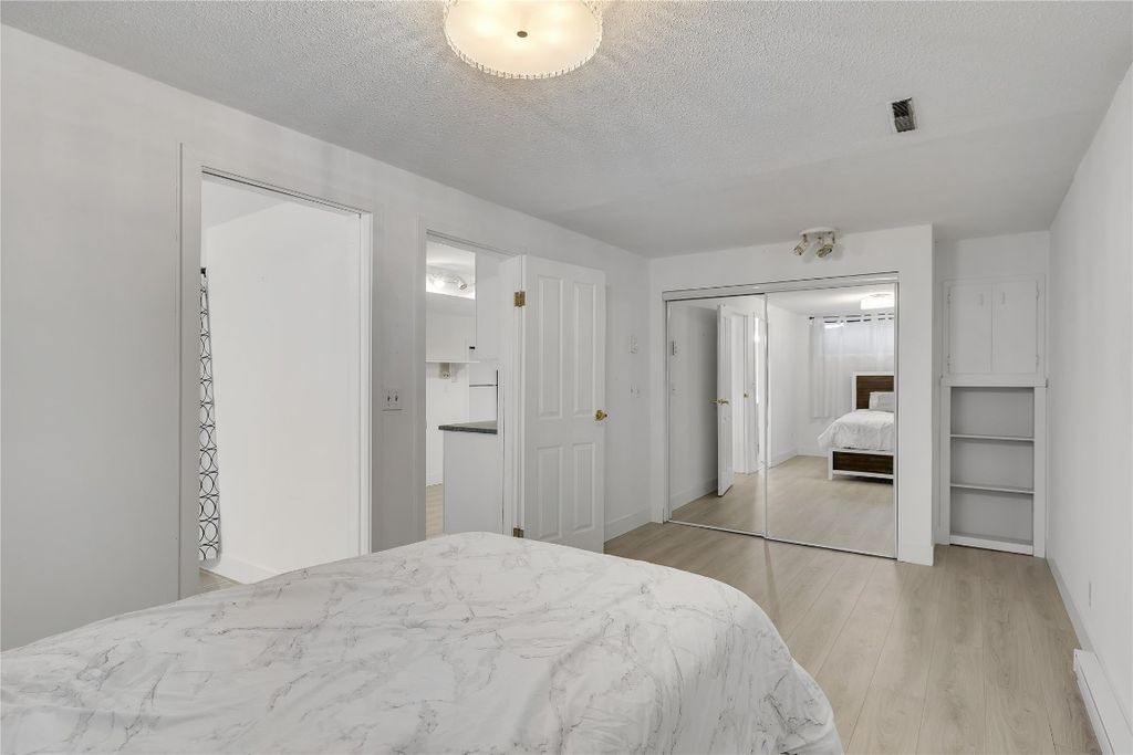 listing image 16510844826193752133