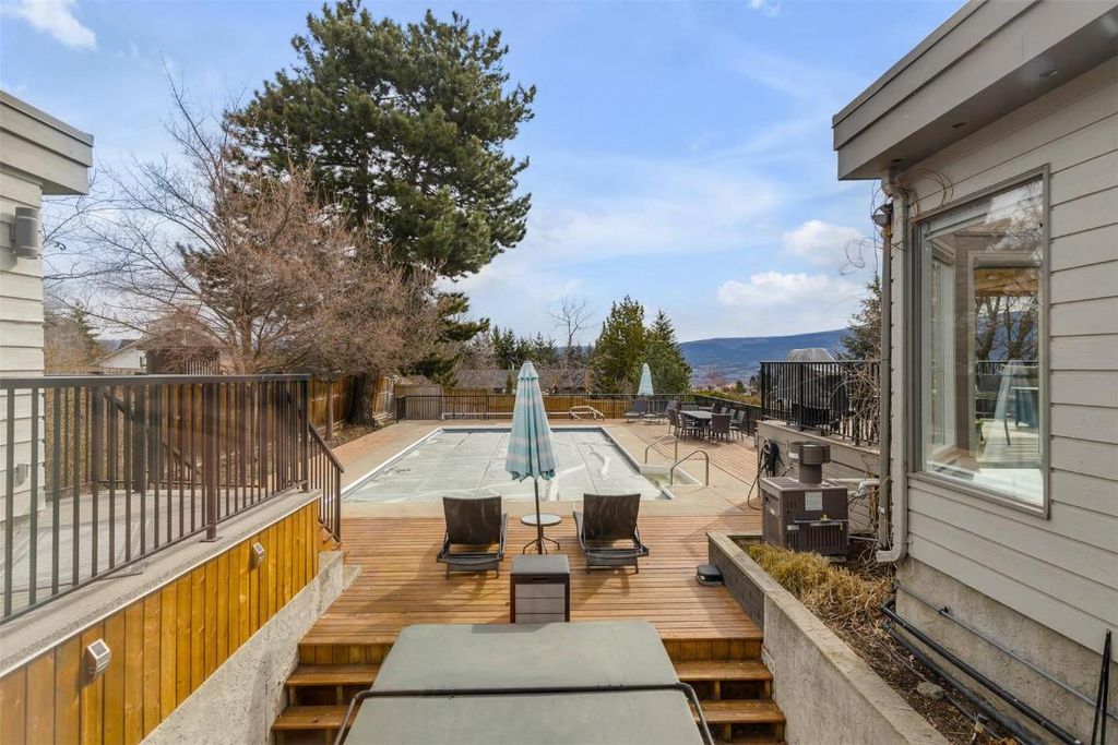 listing image 16518667260771850193