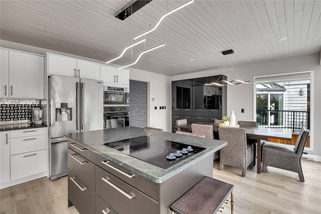 listing image 16512887571899313345