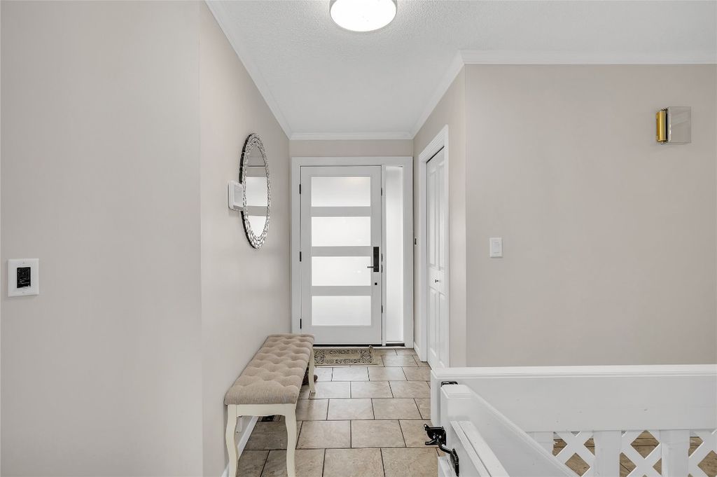 listing image 16515296056858594779