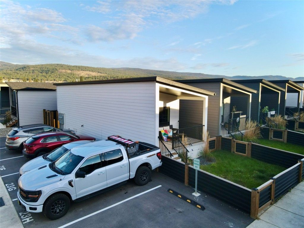 listing image 16516459286249412241