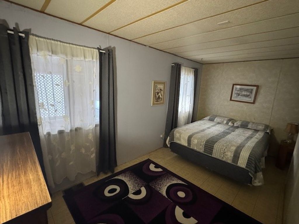 listing image 16510775530892160299