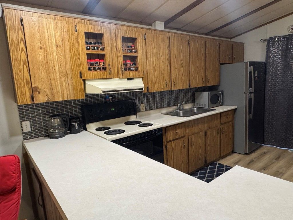 listing image 16510113457717670649