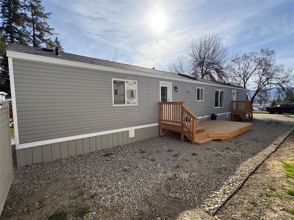 listing image 16518924080777793898