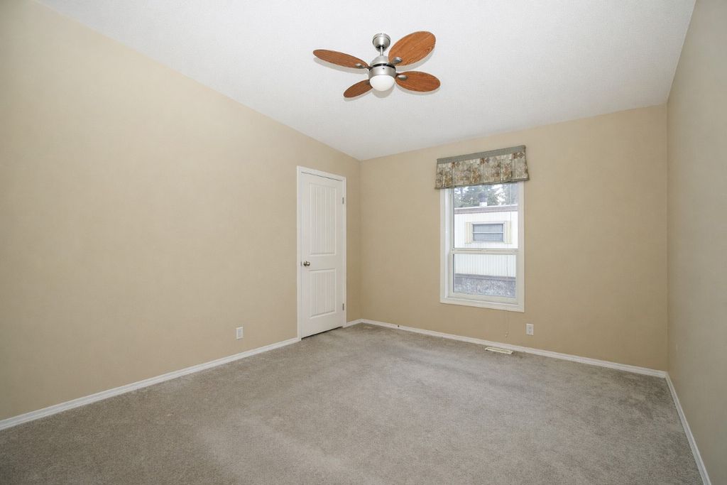 listing image 16515310860577849670