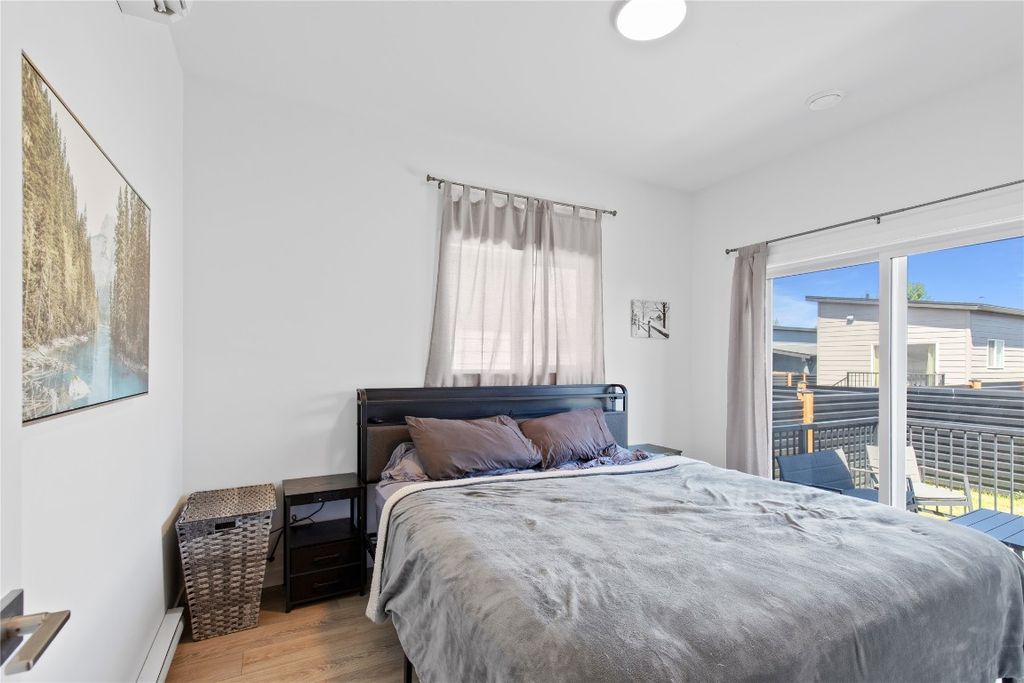 listing image 16510729024583077428