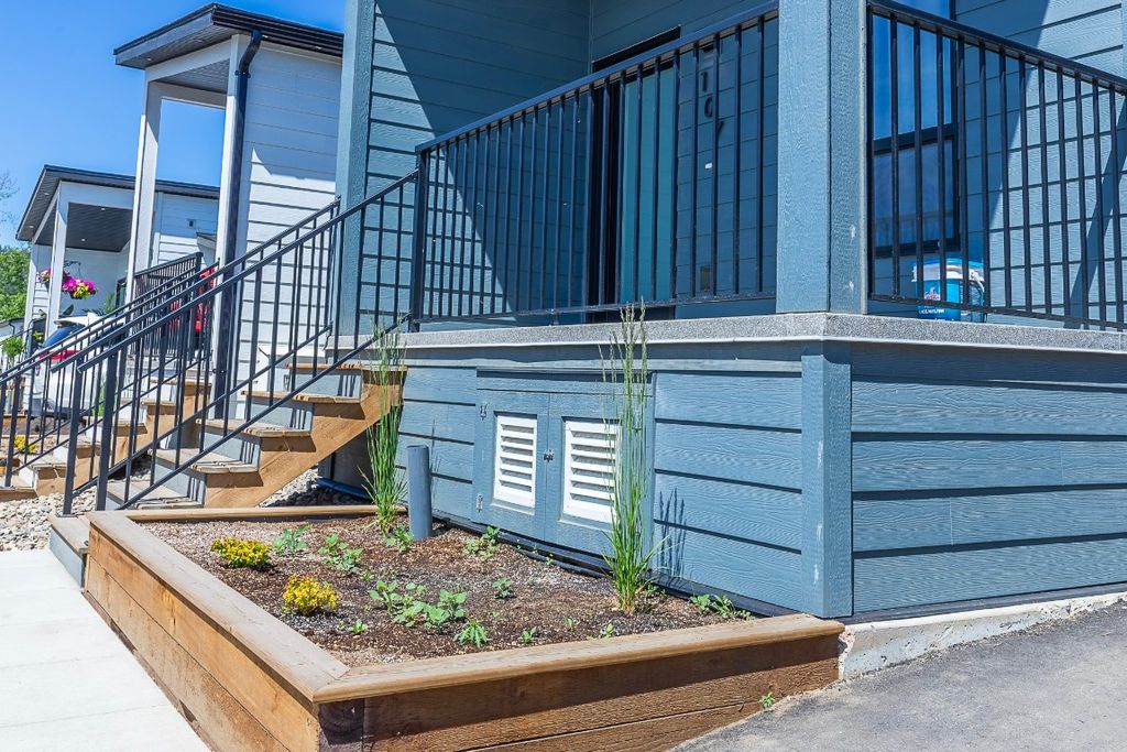 listing image 16518888302913978374