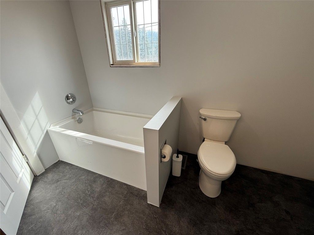 listing image 16515918247941871070