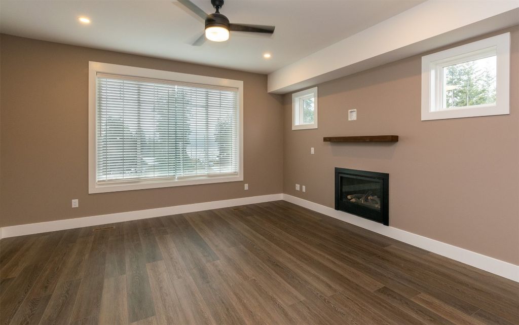 listing image 16514010312014698141