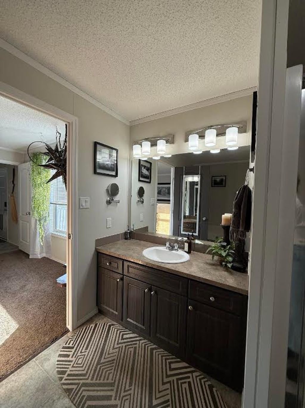 listing image 16515350264398529338