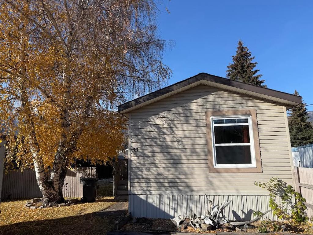 listing image 16515341638359925345