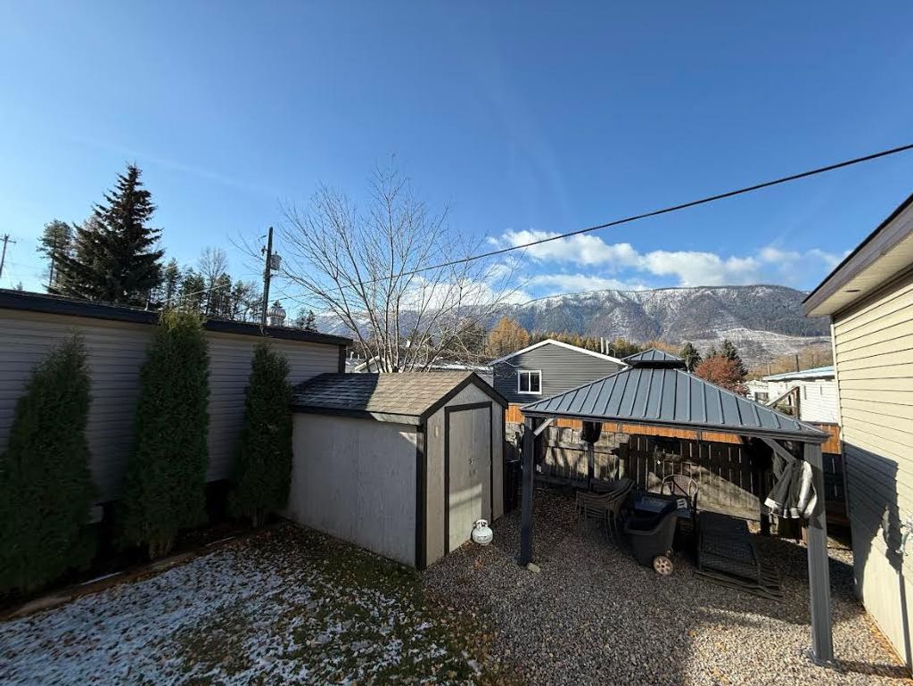 listing image 16519941213794064733