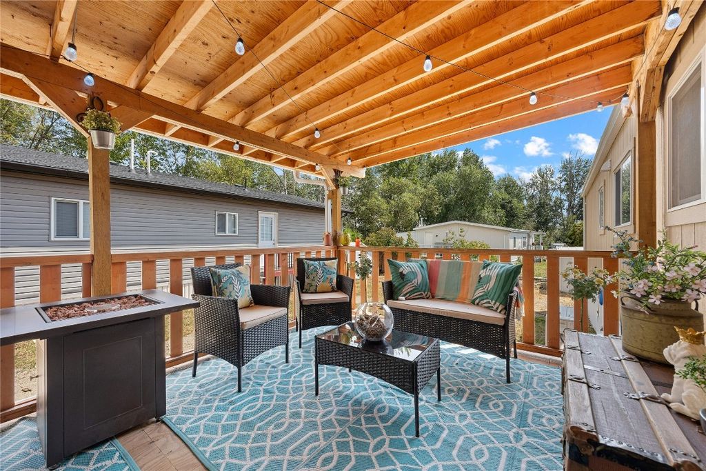 listing image 16513135169021481582