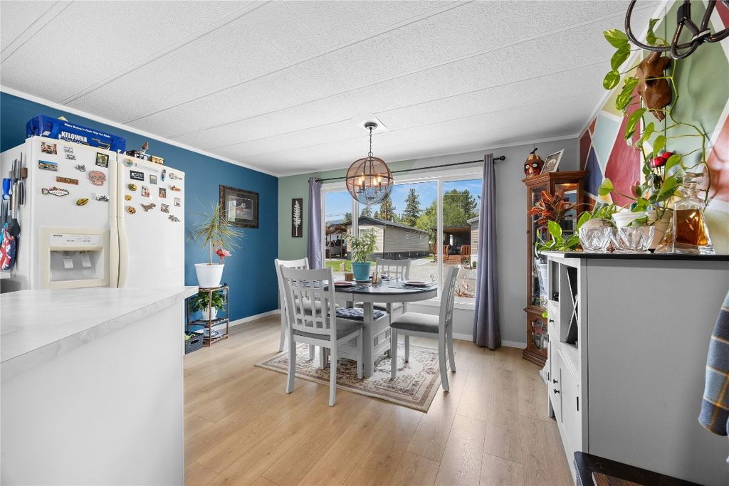 listing image 16515840347097811281