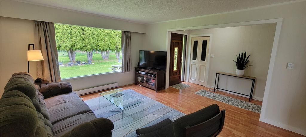 listing image 16519723936383788713