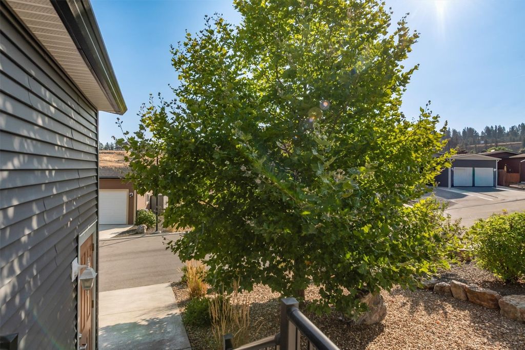 listing image 16517041051132057066