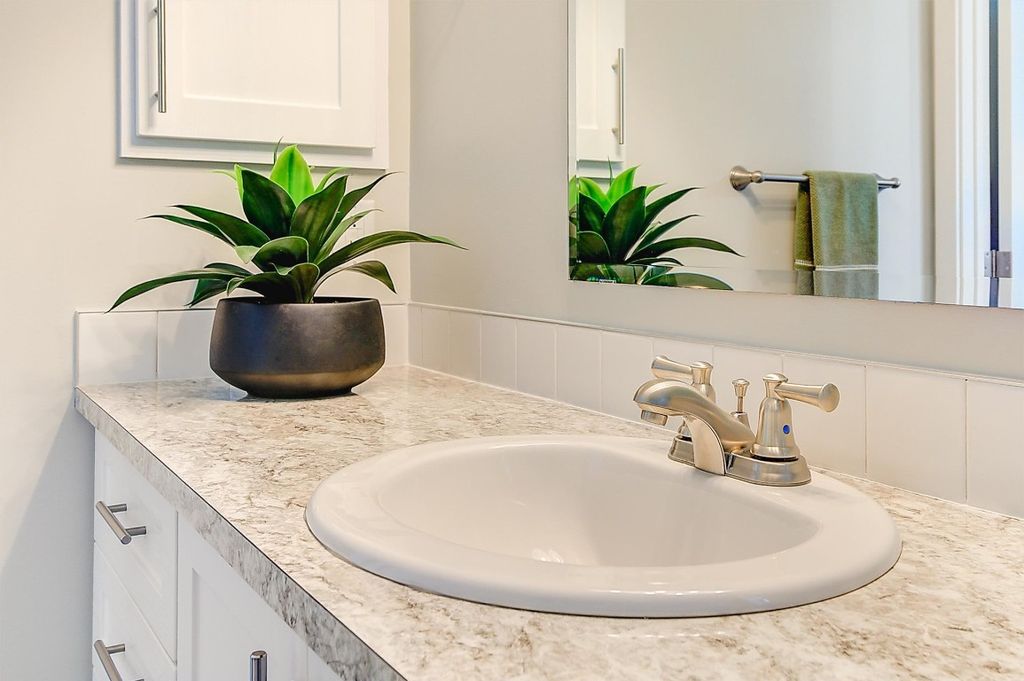 listing image 16518360010186339284