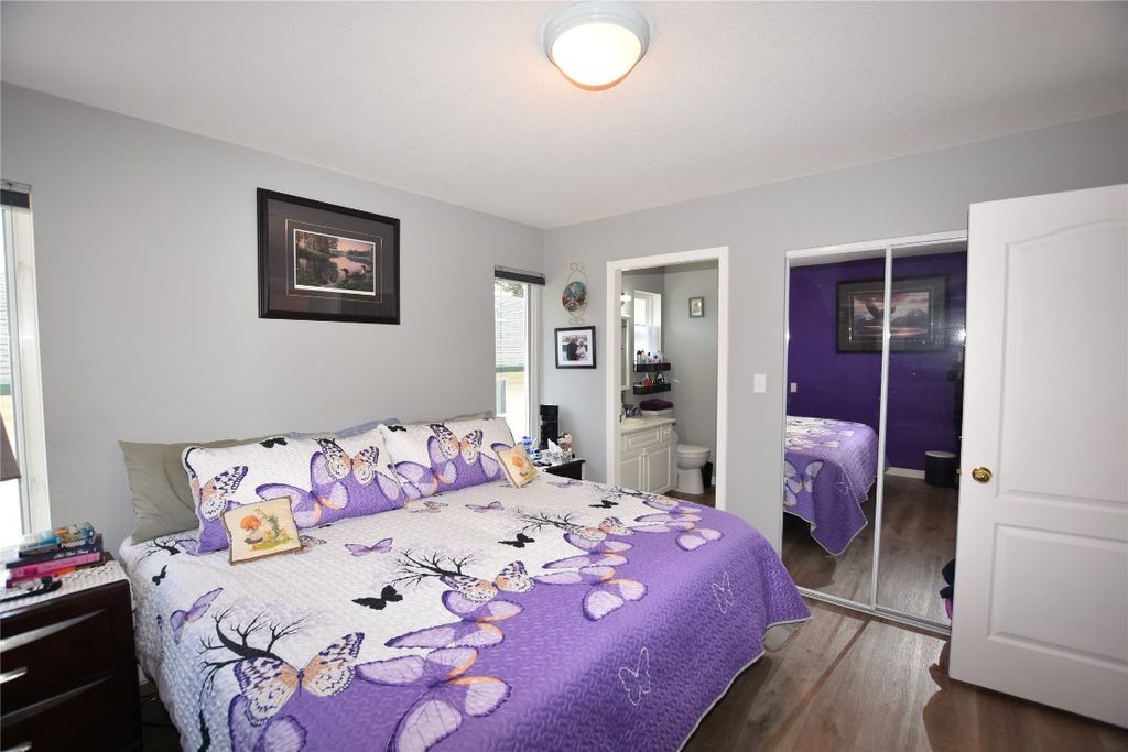 listing image 16516929546344248855