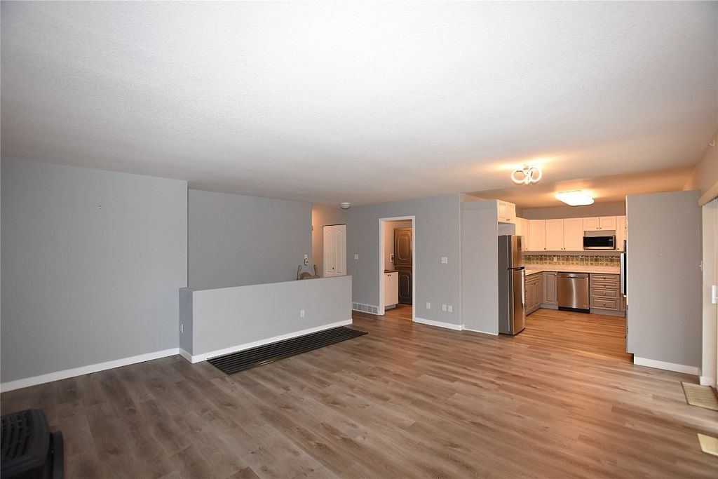 listing image 16511948312402110480