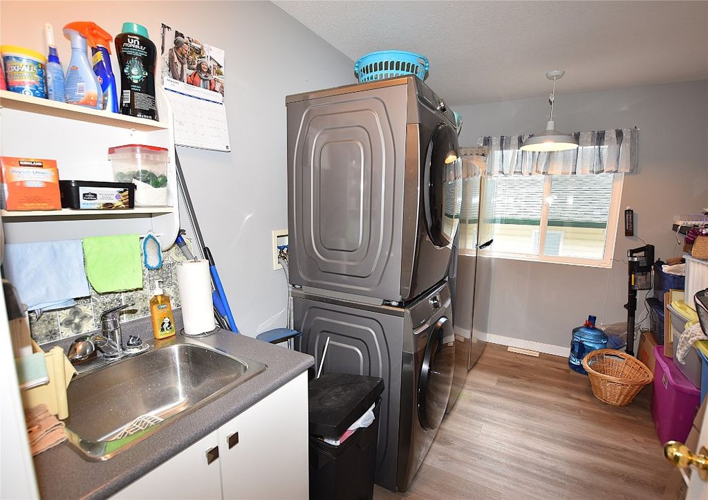 listing image 16517374886244926681