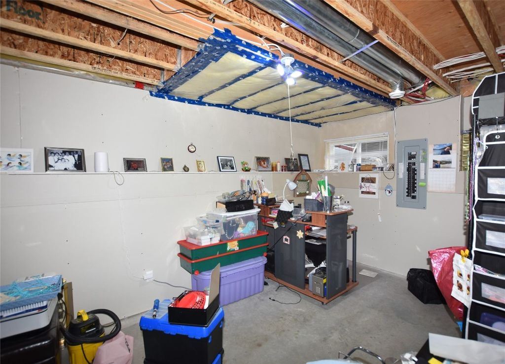 listing image 16517970104678873374