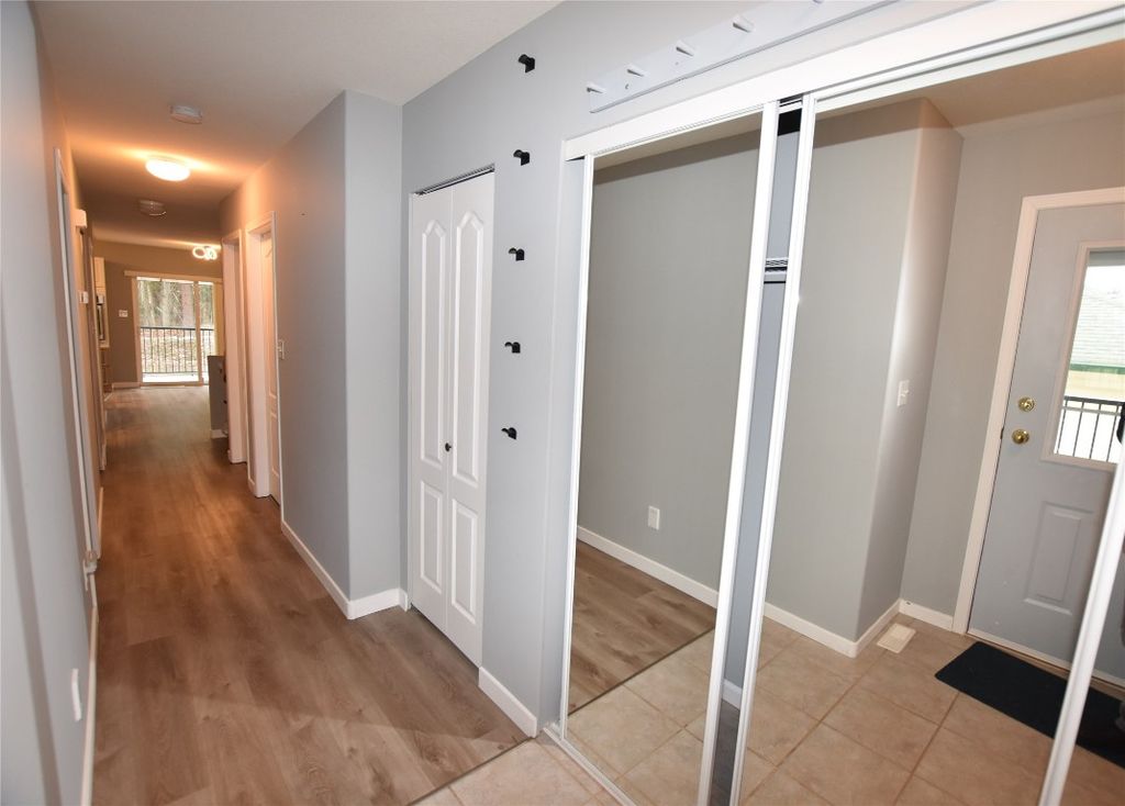 listing image 16510958621896251057