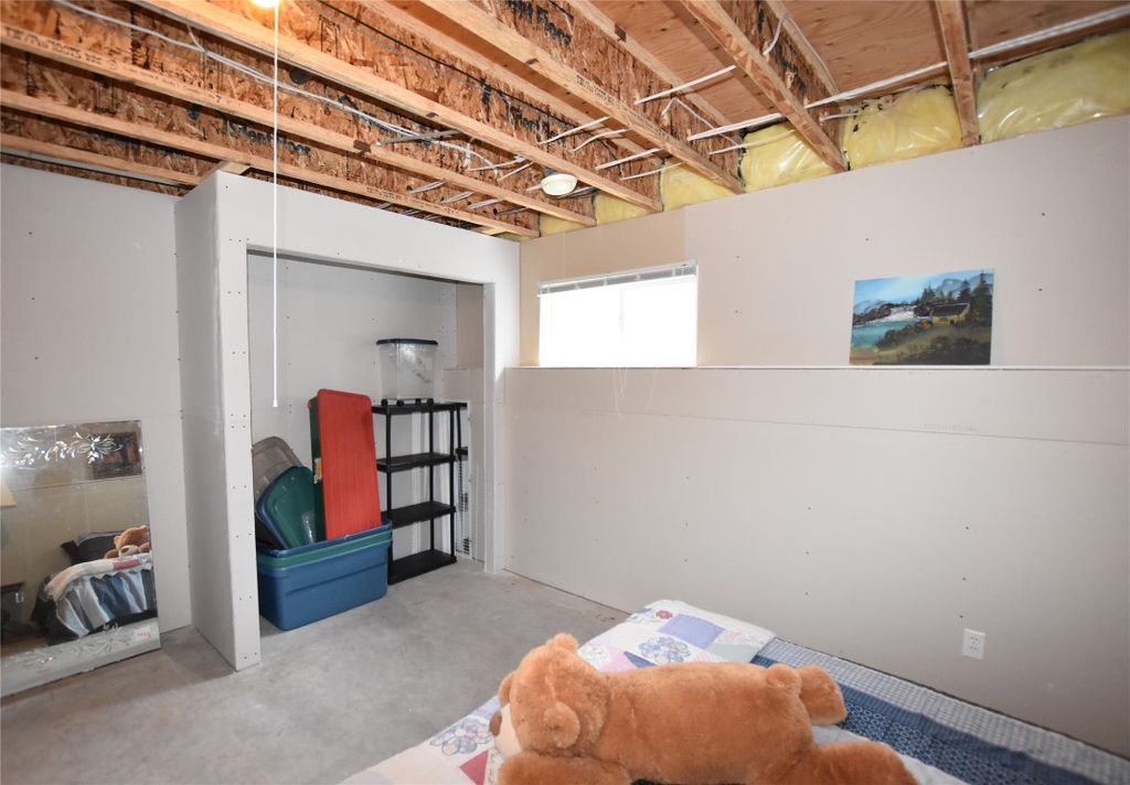 listing image 16512982654271913341