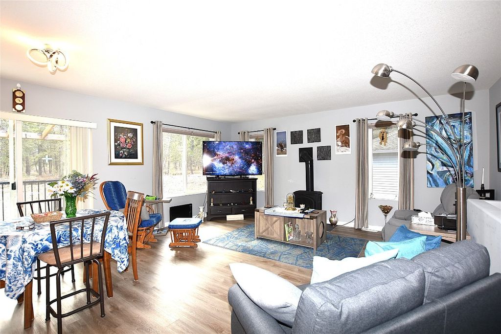 listing image 16513101342172837813