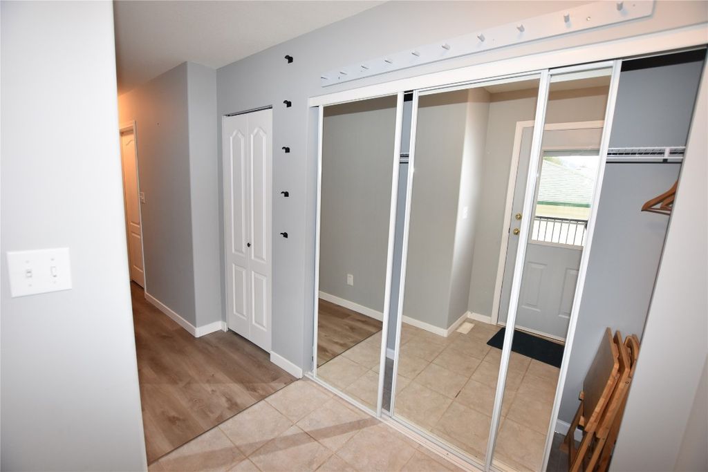 listing image 16519801711791759597