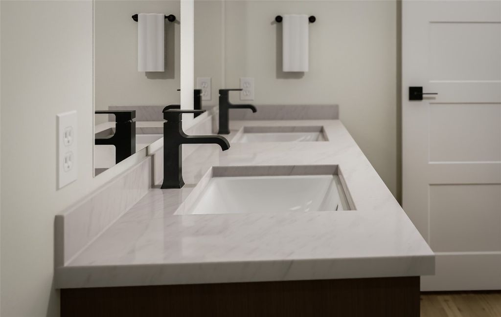 listing image 16519408627102911087