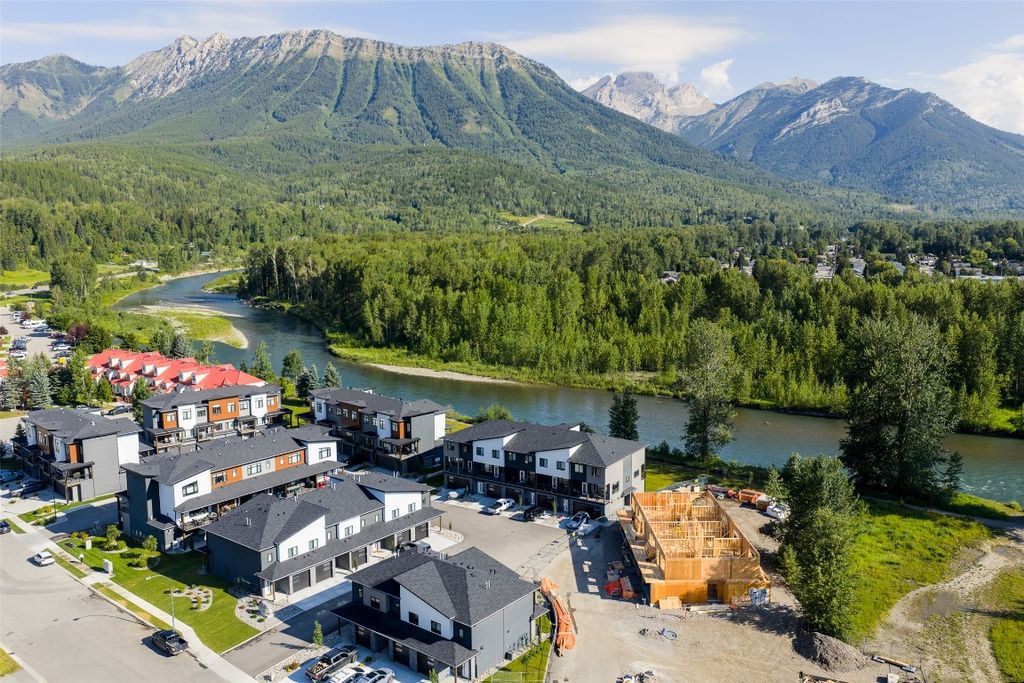 listing image 16513995428407880147