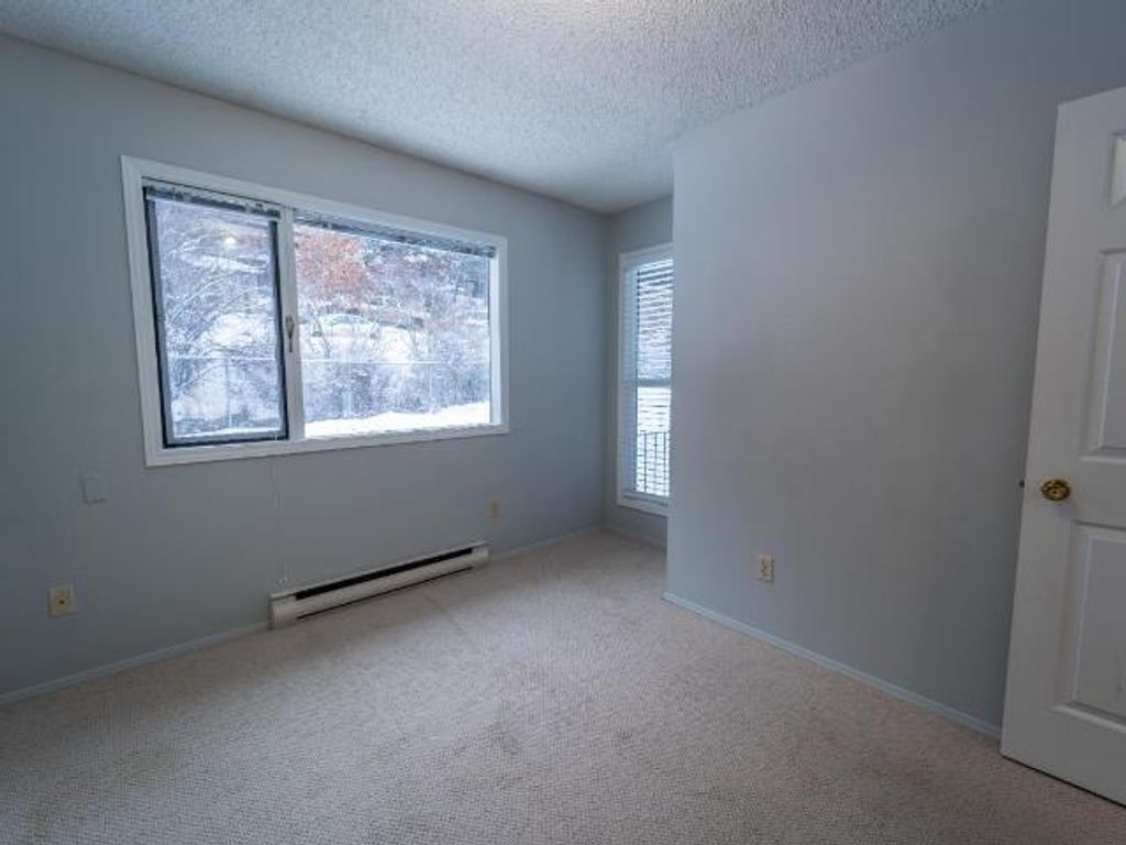 listing image 16518871286715995966