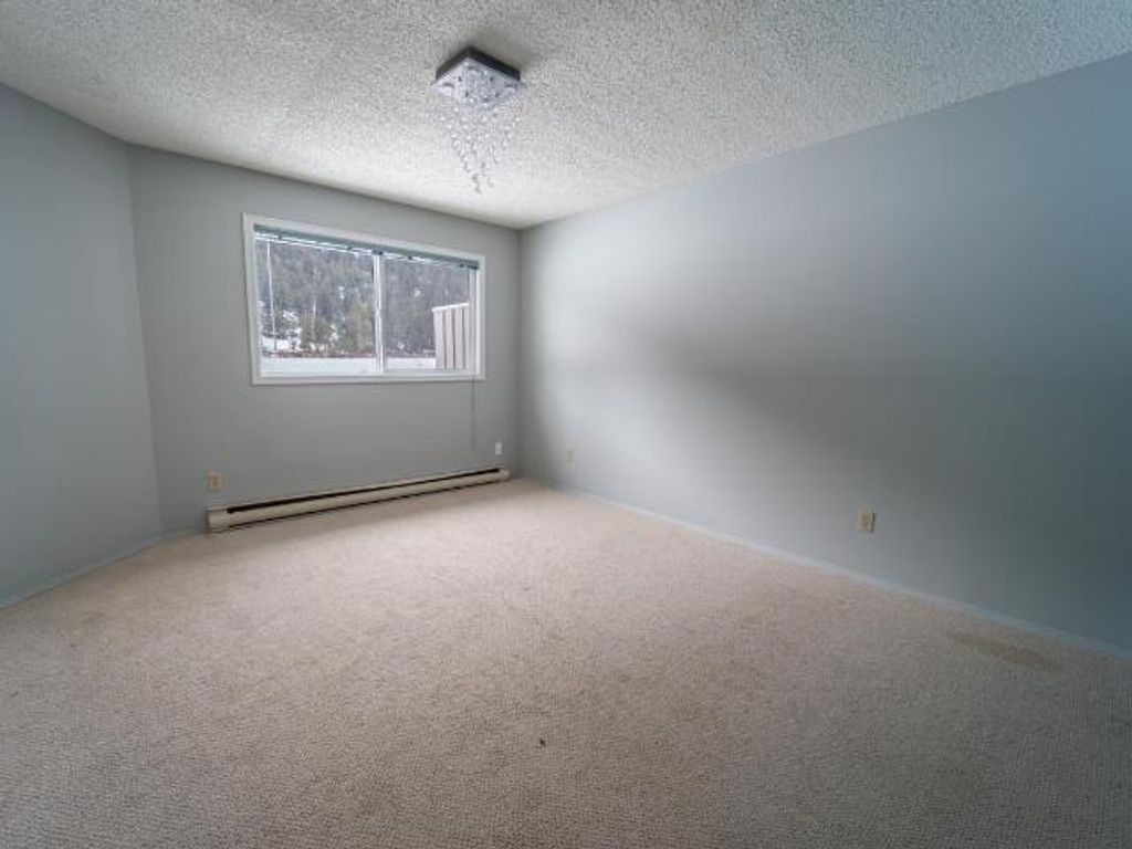listing image 16512033951318490731