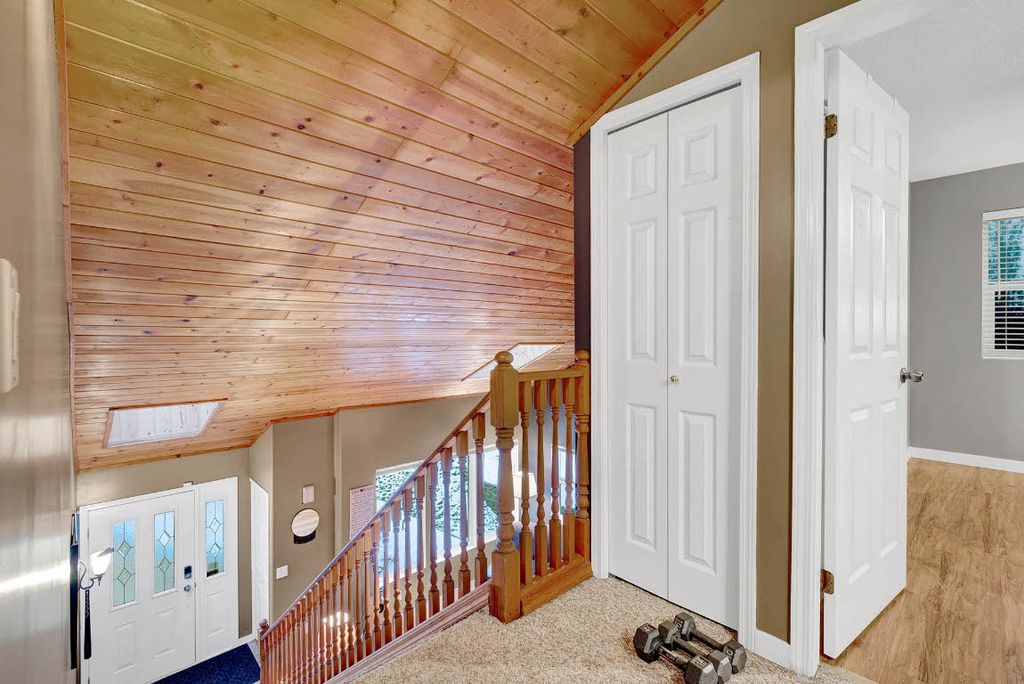 listing image 16519883714994335385