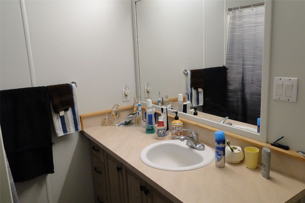 listing image 16515748121724150343