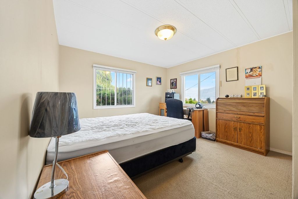 listing image 16514110837215840142