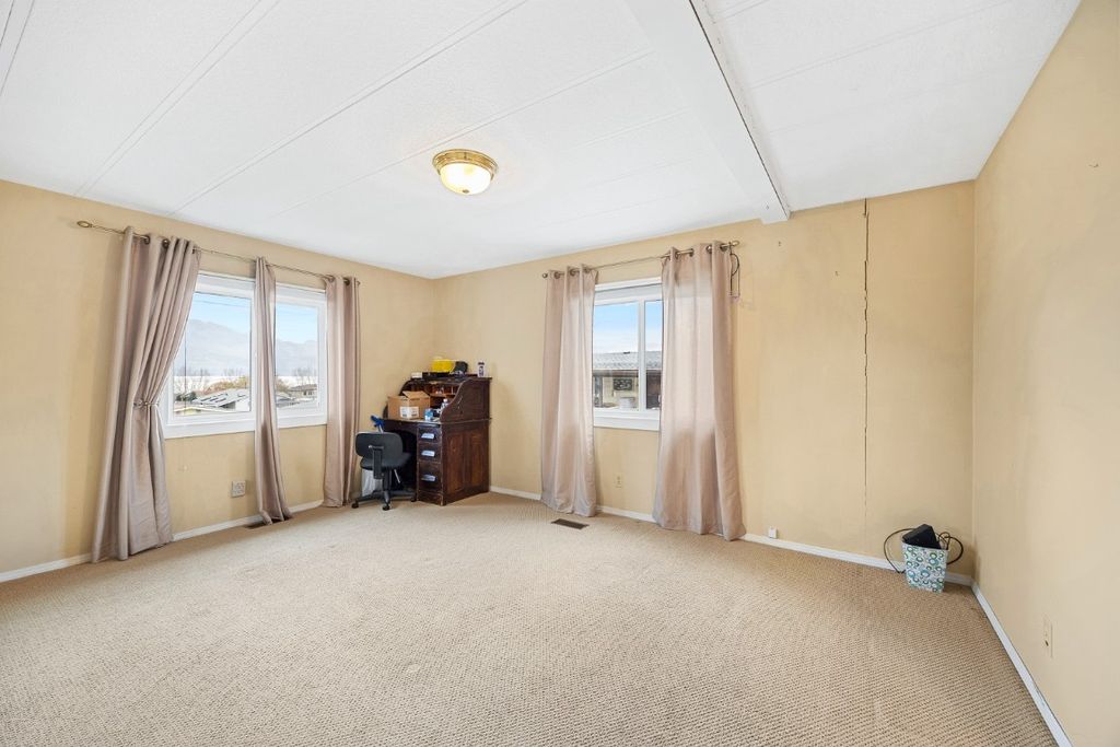 listing image 16510318864961196688