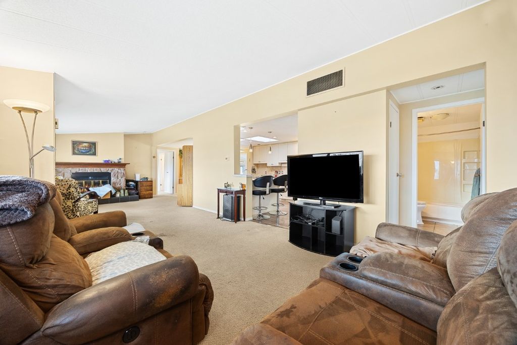 listing image 16512960925273955816