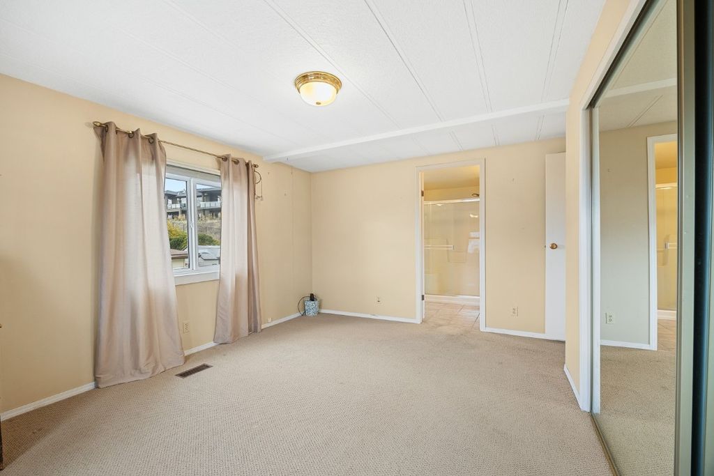 listing image 16513435869950406146