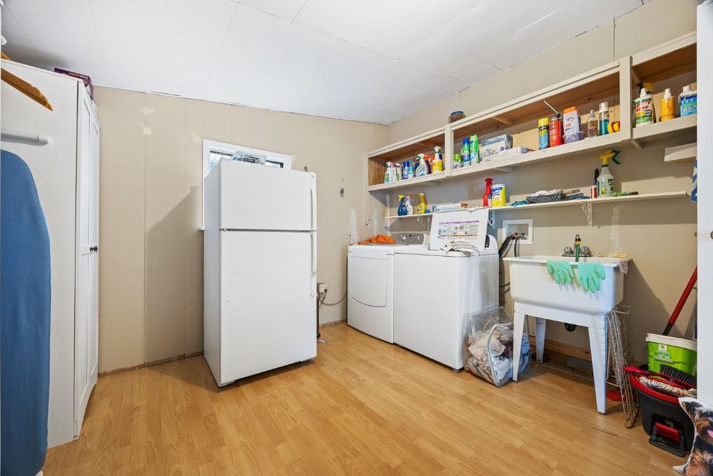 listing image 16515859865548096511