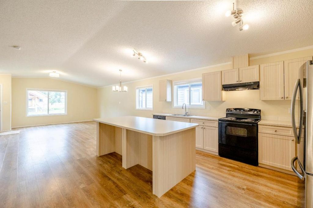 listing image 16515911869347348423