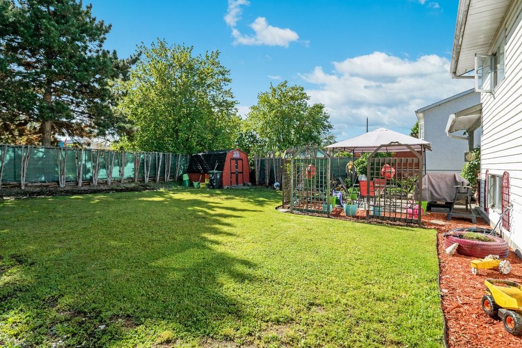 listing image 16517681833583628563
