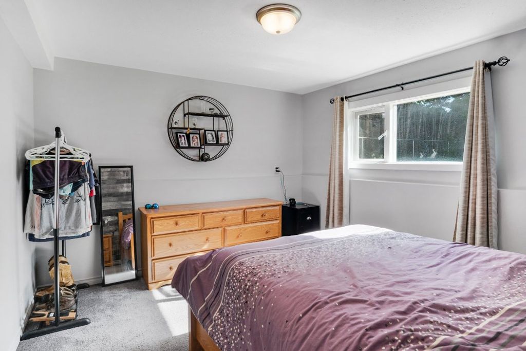 listing image 16510825441293290712