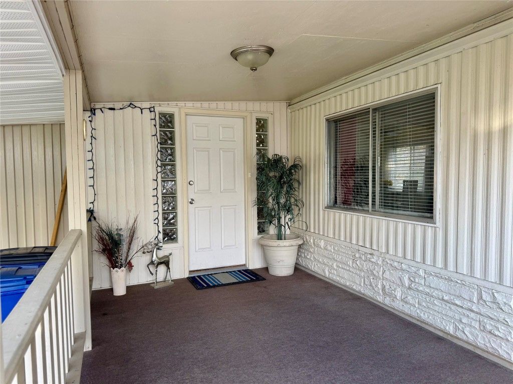 listing image 16519192280937753120