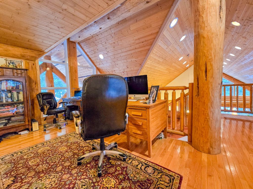 listing image 16513145117076292372