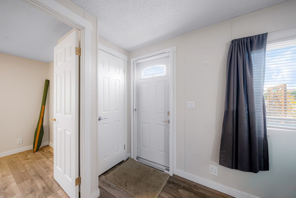 listing image 16516006725434933743