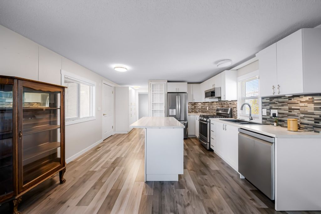 listing image 16519962800635851836