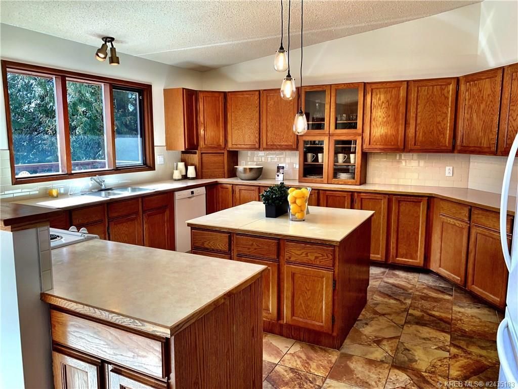 listing image 16513177298551951045