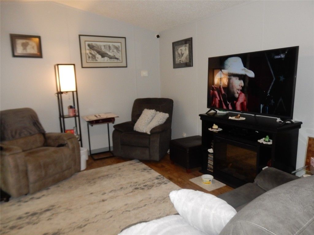 listing image 16519431366414542152